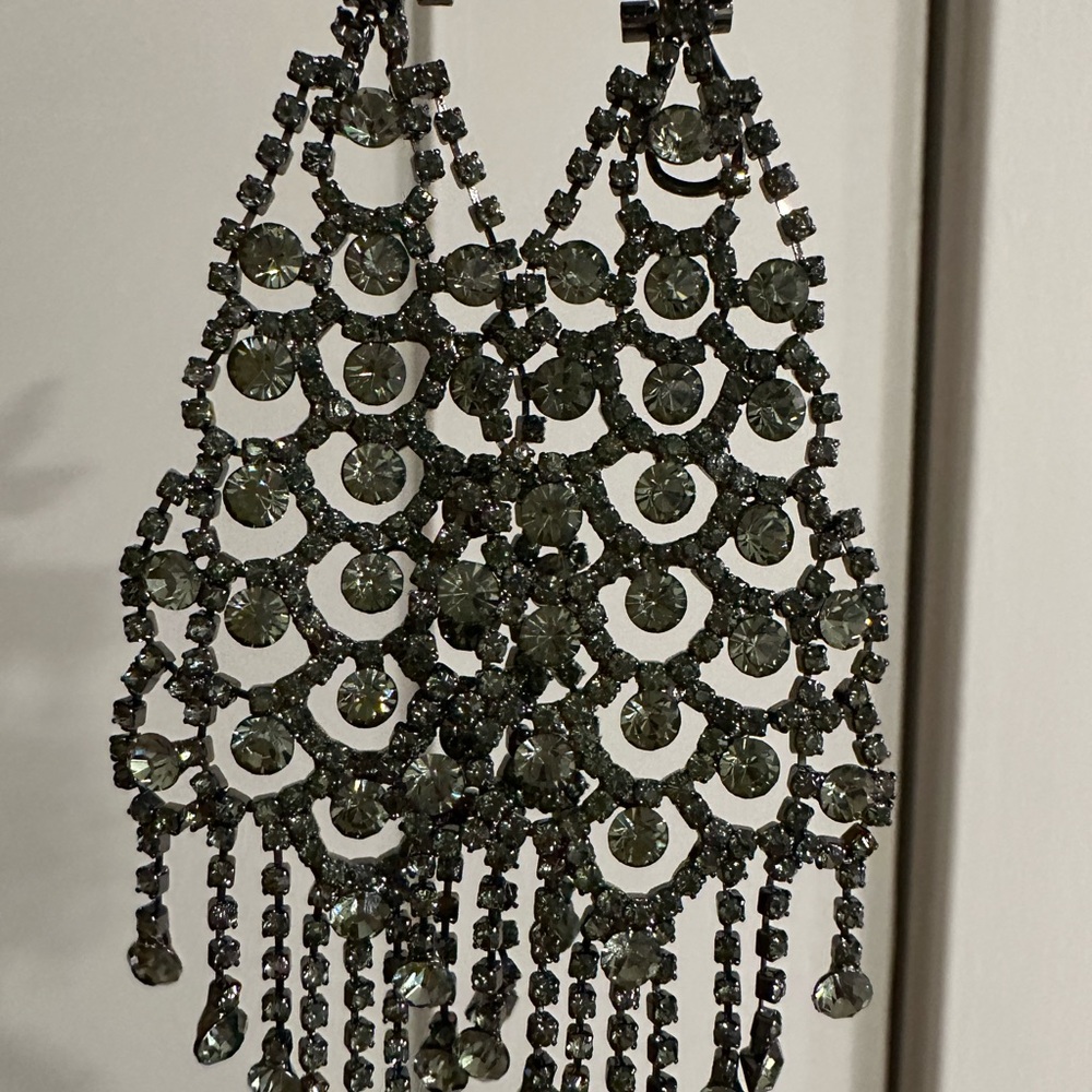 New BCBGMAXAZRIA DARK GREEN Elegant  Chandelier Earrings